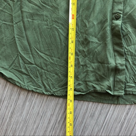 🌟 SALE: GREEN MIDI SLEEVELESS DRESS - Picture 3 of 4